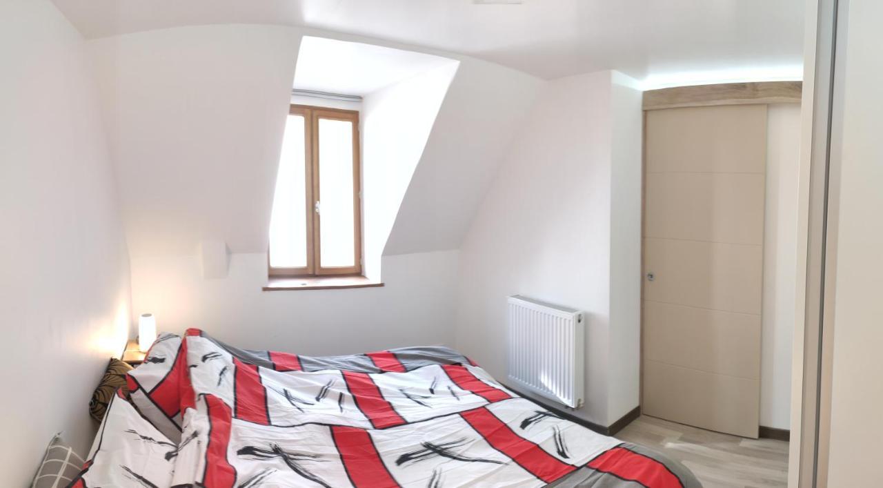 Maison Face A La Dordogne Avec Terrasse Bourboule Zewnętrze zdjęcie