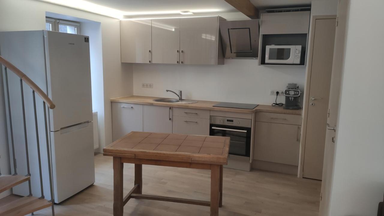 Maison Face A La Dordogne Avec Terrasse Bourboule Zewnętrze zdjęcie