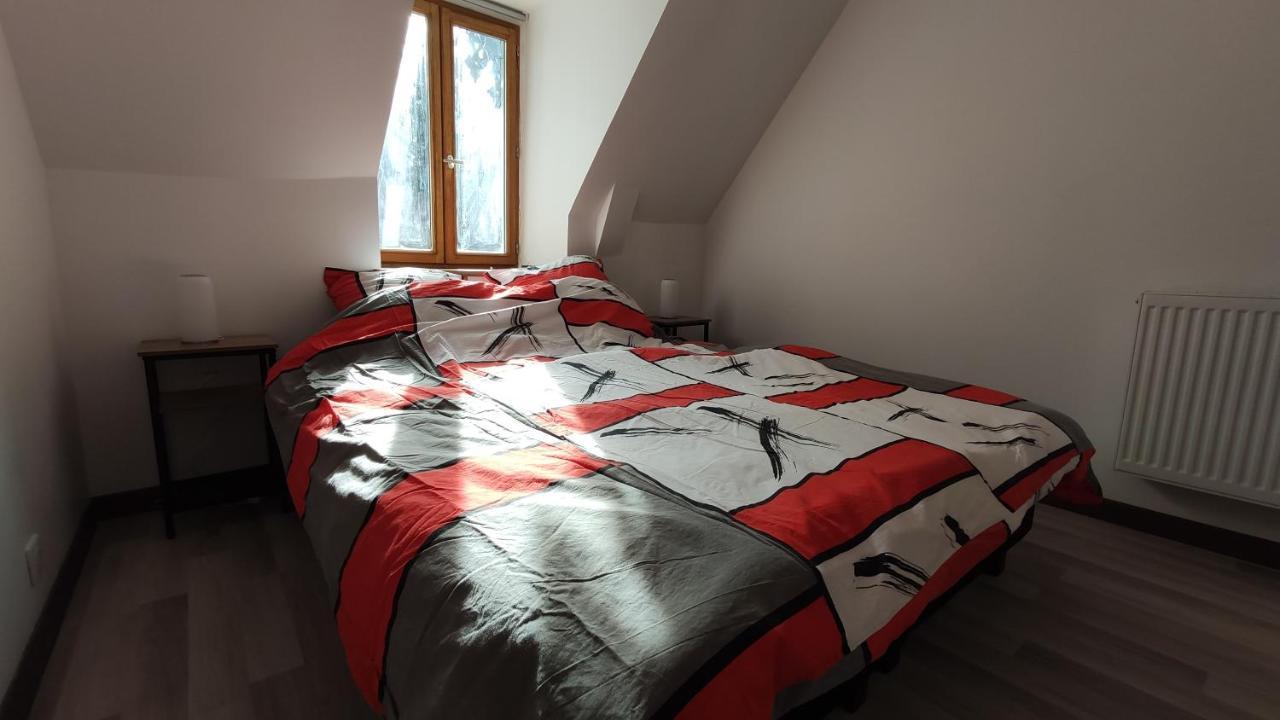 Maison Face A La Dordogne Avec Terrasse Bourboule Zewnętrze zdjęcie